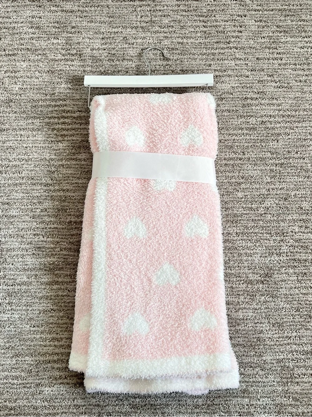 NWT Cupcakes & Cashmere Pink and White Hearts Baby Blanket